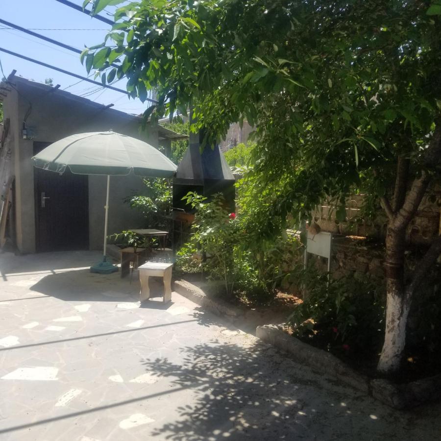 Apartamento Maria Ereván Exterior foto